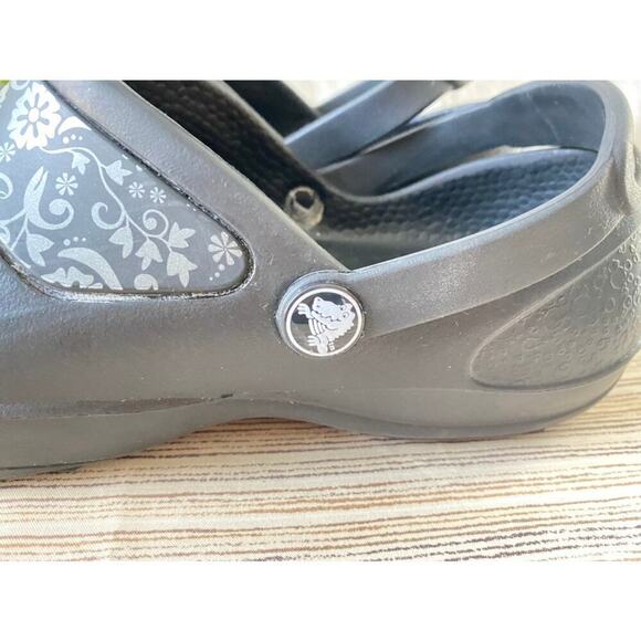 Crocs Womens Sling Backs Ankle Strap Flower Pattern US 6 Summer Sandal Clogs - Picture 9 of 9